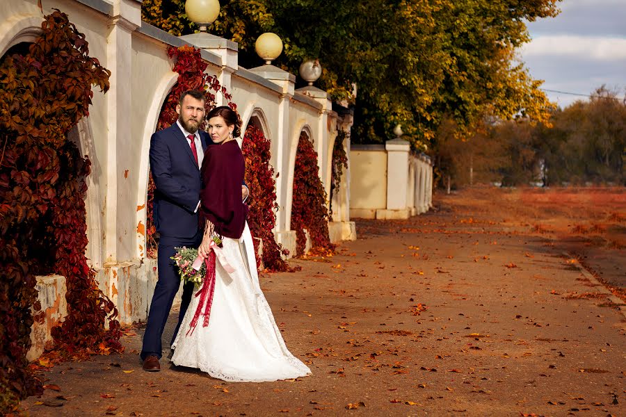 Fotógrafo de casamento Anastasiya Chernyshova (1fotovlg). Foto de 29 de março 2017