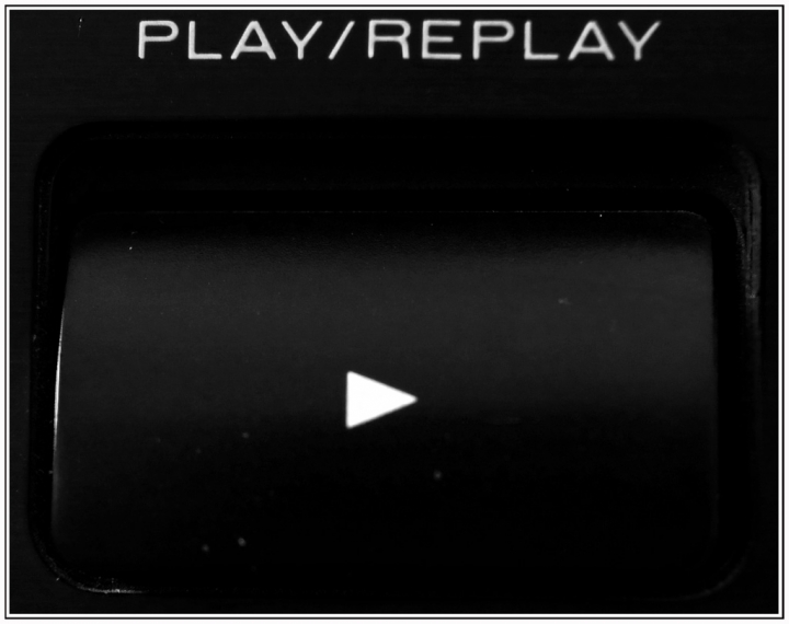 Play/Replay di Pierluigi Terzoli