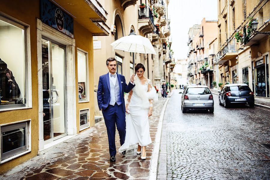 Wedding photographer Giuseppe Parello (parello). Photo of 10 January 2018