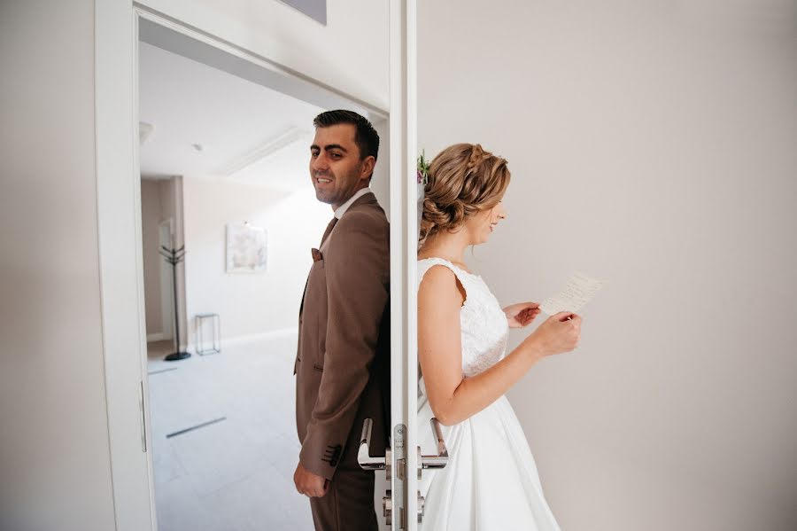 Fotógrafo de casamento Marian Dobrean (mariandobrean). Foto de 4 de dezembro 2017