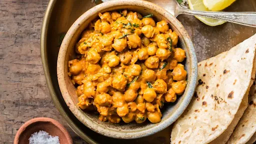 5 Roti With Veg Chana