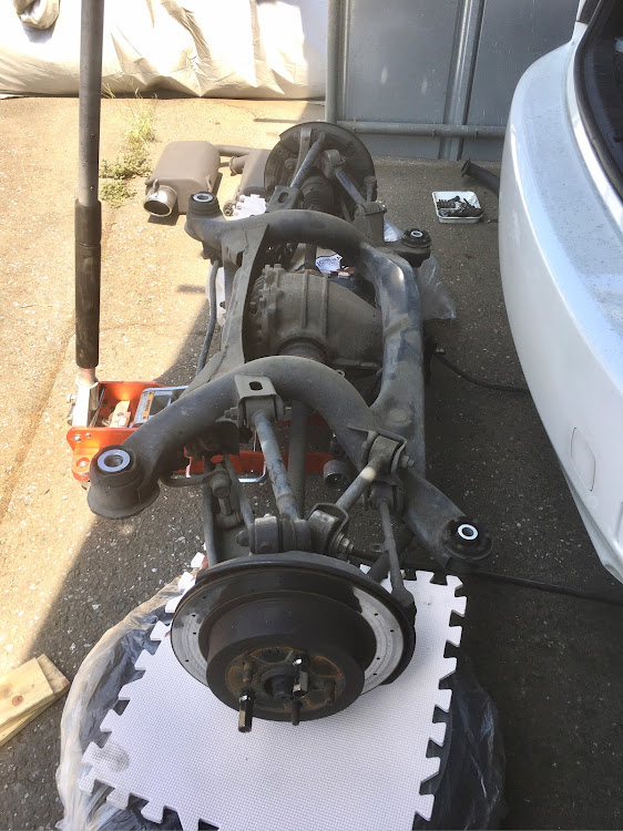 ISの2GR-FSE・過走行車・DIY・トムスに関するカスタム事例の投稿画像1枚目