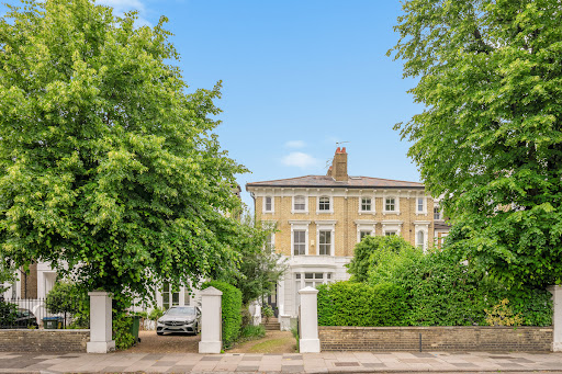 Victorian house facade with garden in this luxury house for sale in London ($3,382,250)