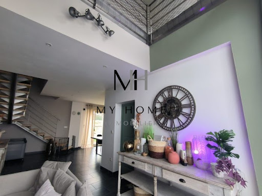 House with garden 4