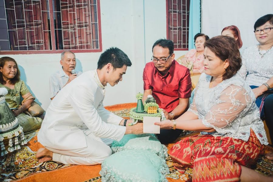 Fotografo di matrimoni Pongpisut Jantamala (jamejumppisut). Foto del 8 settembre 2020
