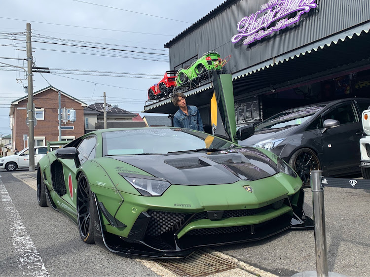 LB社外広報担当(自称)さんが投稿したLIBERTYWALK・ランボルギーニ アヴェンタドール・Ltd.Worksに関するカスタム事例の投稿画像1枚目