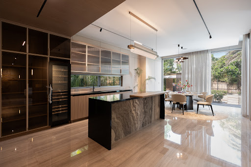 Villa with pool and terrace 5