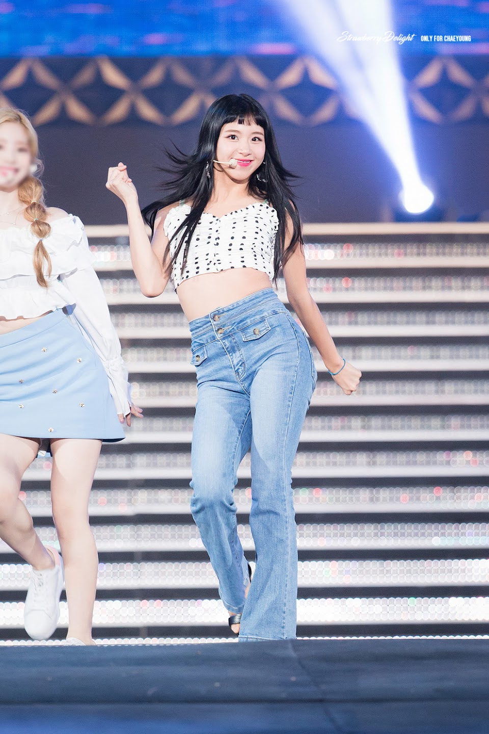 chaeyoung stage 45