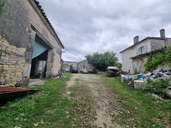 maison à Nercillac (16)