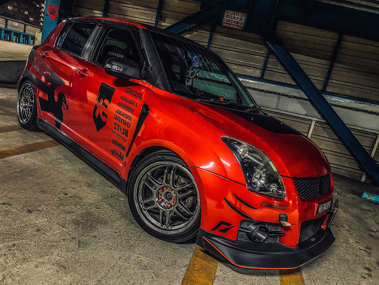 スイフトスポーツの横浜スタイル・need for swift・斜め45度後方の美学・こんなのをもう一度撮りたいに関するカスタム事例の投稿画像2枚目