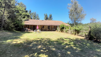 maison à Saint-Saud-Lacoussière (24)