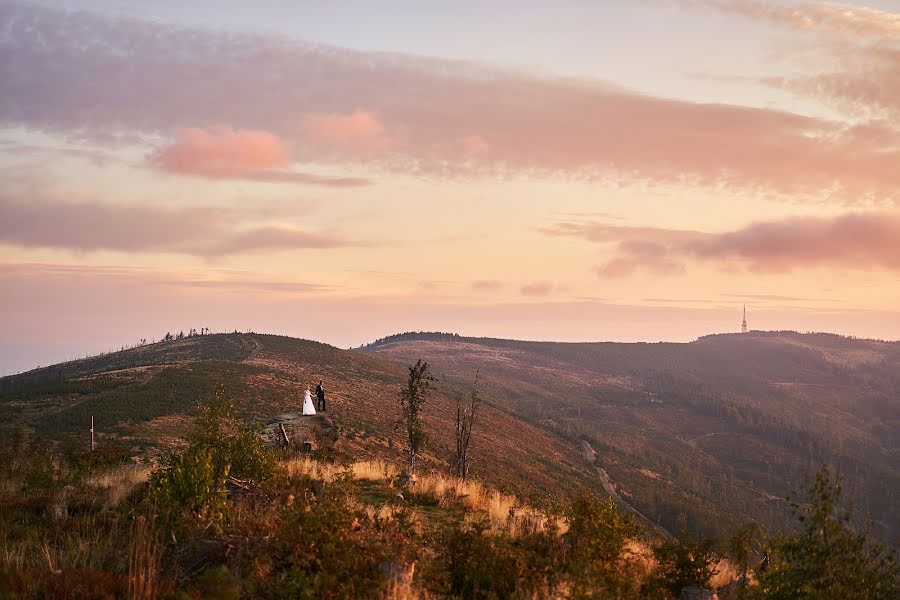 Fotografo di matrimoni Mateusz Przybyla (przybyla). Foto del 17 ottobre 2019