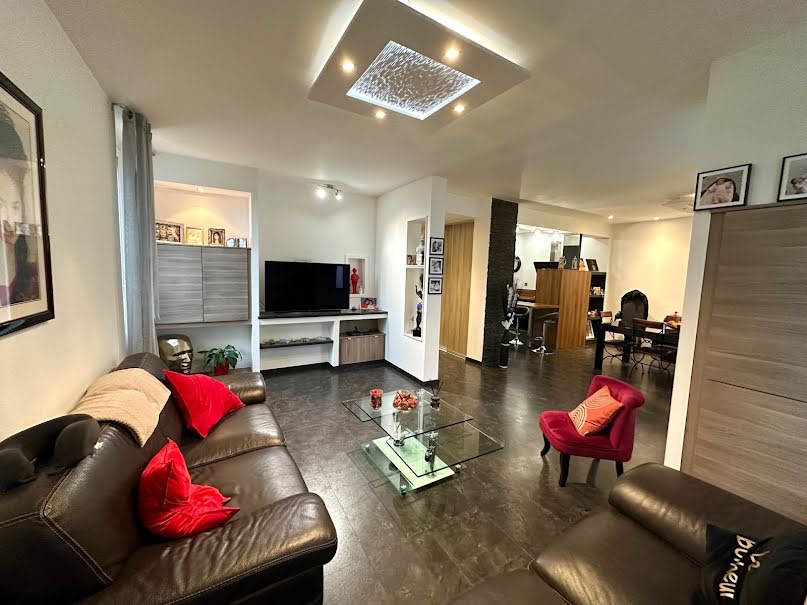 Vente maison 7 pièces 230 m² à Riscle (32400), 296 800 €