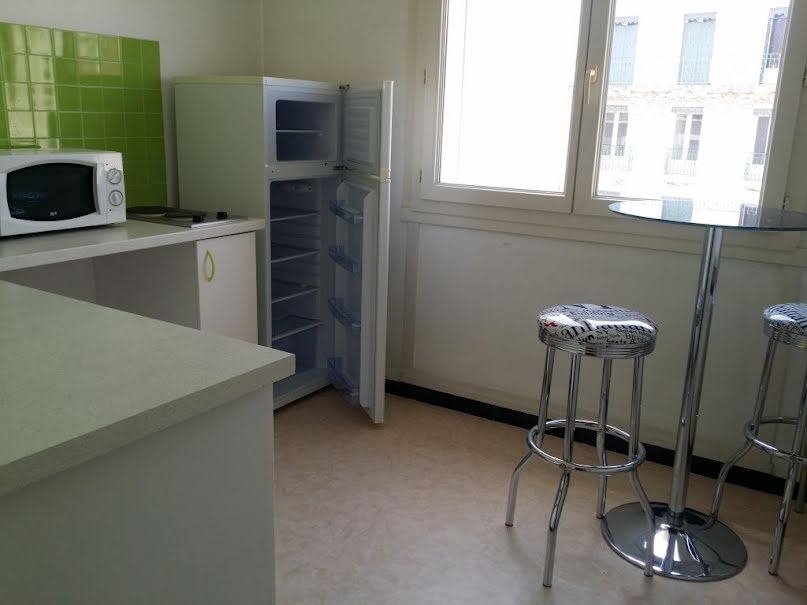 Location meublée appartement 2 pièces 29 m² à Grenoble (38000), 680 €