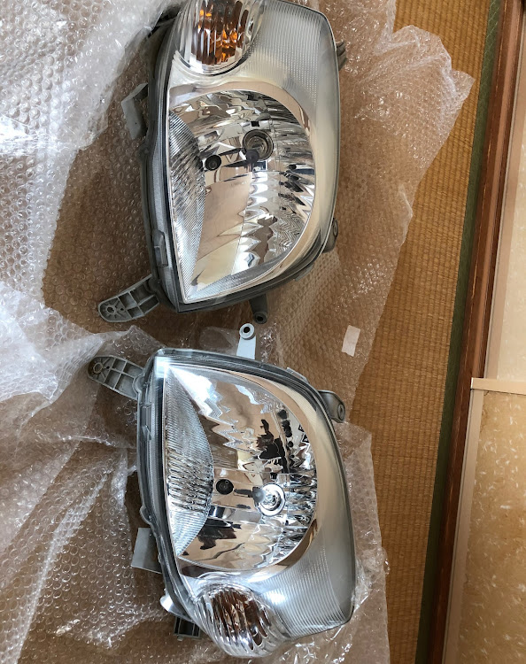 エッセのいつもイイね＆コメントありがとうございます😆・ホイール交換・一本クヌギスピードウェイ・ヘッドライト交換に関するカスタム事例の投稿画像3枚目