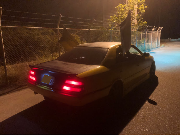チェイサーのJZX100 チェイサー・ロケバニに関するカスタム事例の投稿画像2枚目