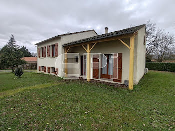 maison à Saint-Clémentin (79)