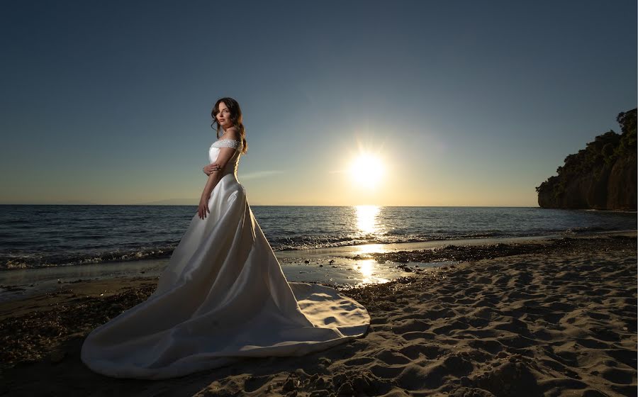 Wedding photographer Kostis Karanikolas (photogramma). Photo of 15 February