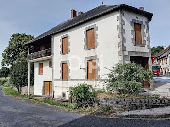 maison à Saint-Avit (63)