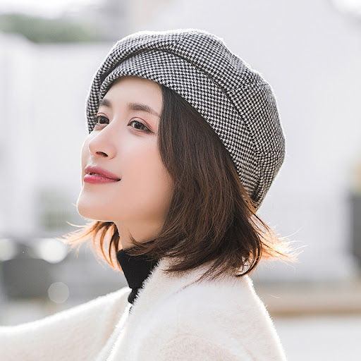Title 4, Korean Version Of British Retro Octagonal Hat
