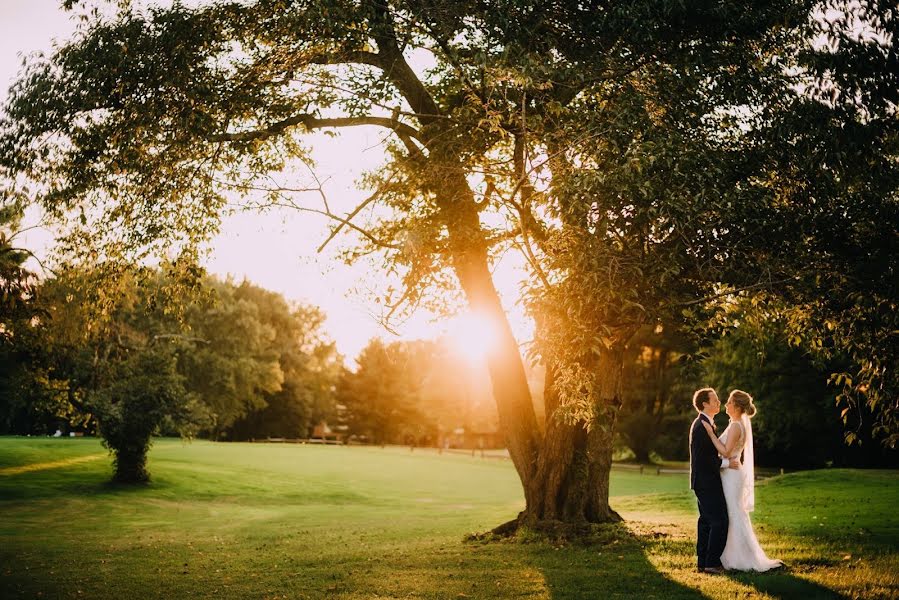 Fotografo di matrimoni Meghan Burke (meghanburke). Foto del 21 marzo 2020