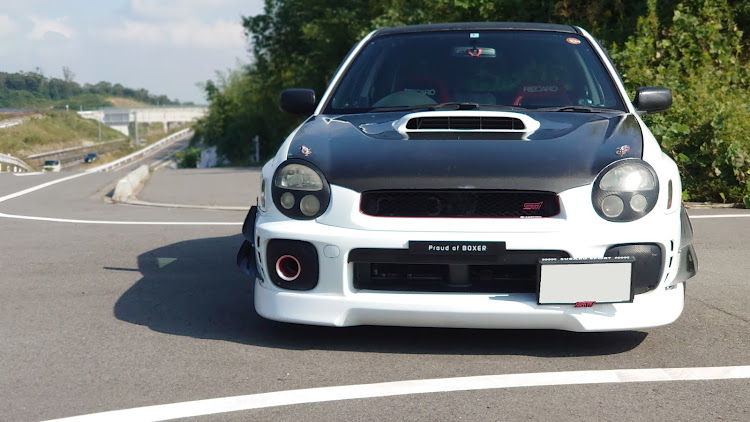 インプレッサ WRX STIのウロウロ╭(°ω°`)╮Ξ╭(´°∀°)╮・ヒマDEATH ♪に関するカスタム事例の投稿画像5枚目