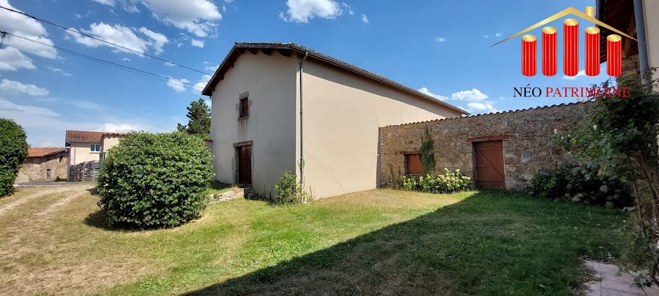 Vente maison 6 pièces 128 m² à Sauviat (63120), 297 150 €