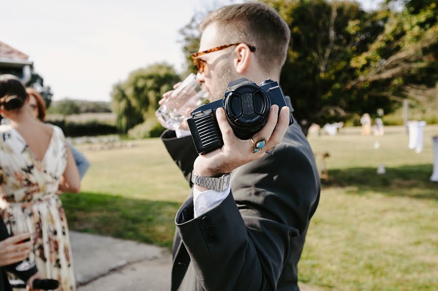 Fotógrafo de casamento Gábor Badics (badics). Foto de 2 de novembro 2023