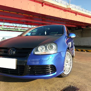 ゴルフ R32