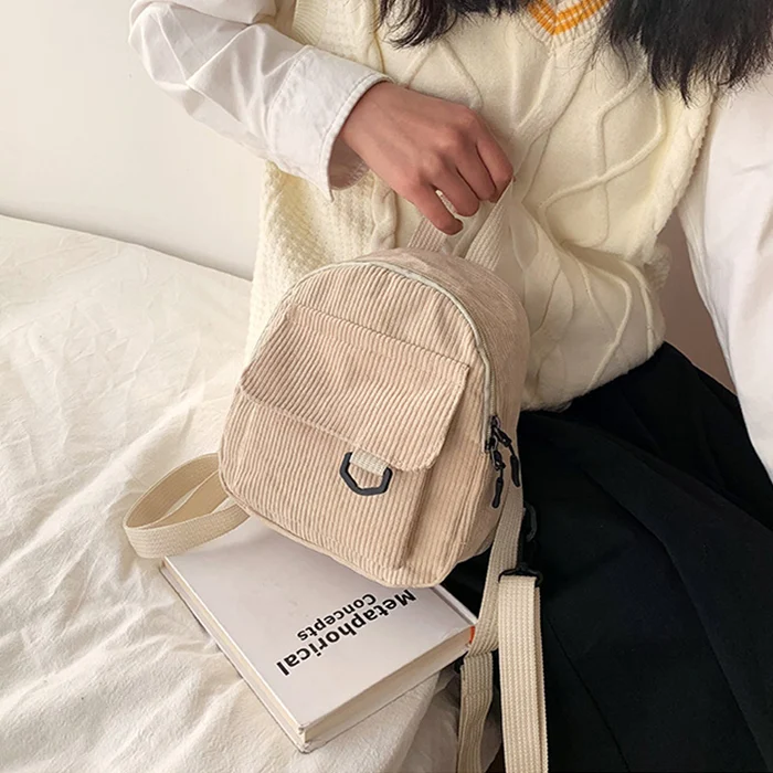 Kleine Corduroy Rugzak Fashion voor Meisjes Schooltas voor Campus en Scholen Primair en Secundair Stijlvol en Handig voor Dagelijks Gebruik