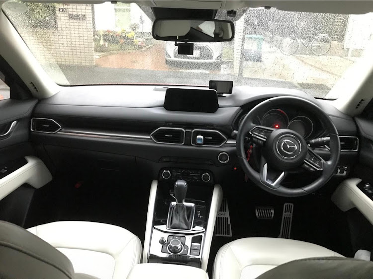CX-5のGPSレーダー探知機・GWR303sd・最近地図更新に関するカスタム事例の投稿画像2枚目