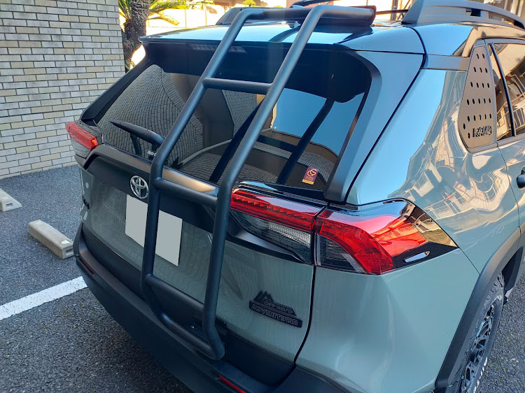 RAV4のリアラダー・オフパケ2に関するカスタム事例の投稿画像1枚目