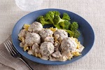 Creamy Beef Stroganoff Meatballs was pinched from <a href="http://www.kraftrecipes.com/recipes/creamy-beef-stroganoff-meatballs-166298.aspx" target="_blank">www.kraftrecipes.com.</a>