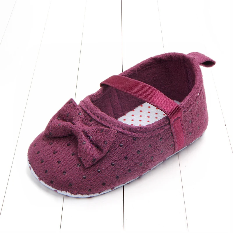 Baby meisje schoentjes effen kleur 0-6-12 maanden antislip met strik, comfortabele en veilige schoenen voor de eerste stapjes.
