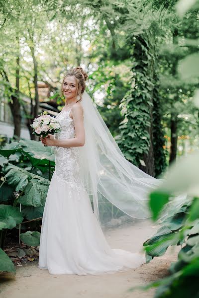Wedding photographer Elena Popova (popova2nice). Photo of 12 May 2020