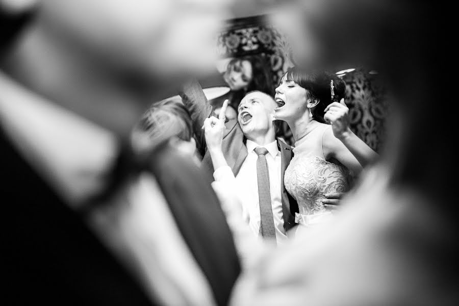 Wedding photographer Aleksey Monaenkov (monaenkov). Photo of 8 April 2017