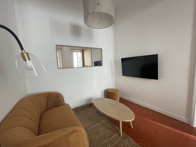 Location meublée appartement 3 pièces 70 m² à Marseille 1er (13001), 1 300 €