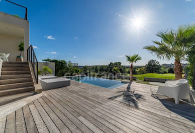 House with pool and terrace 3