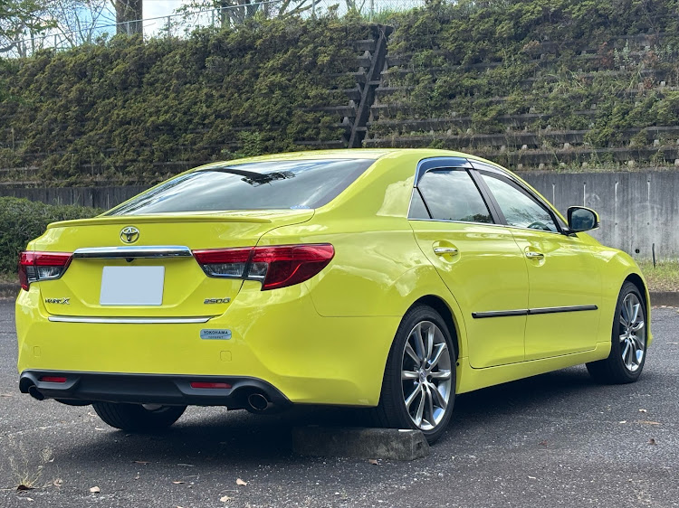 マークXのドライブ・黄色い車・イエローレーベル・アウェイクンイエローに関するカスタム事例の投稿画像4枚目