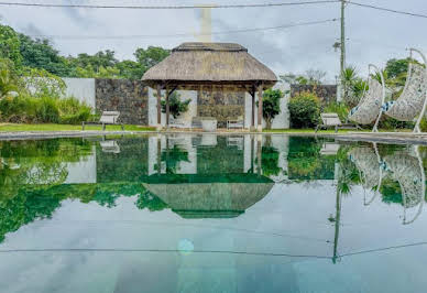 House with pool and terrace 3