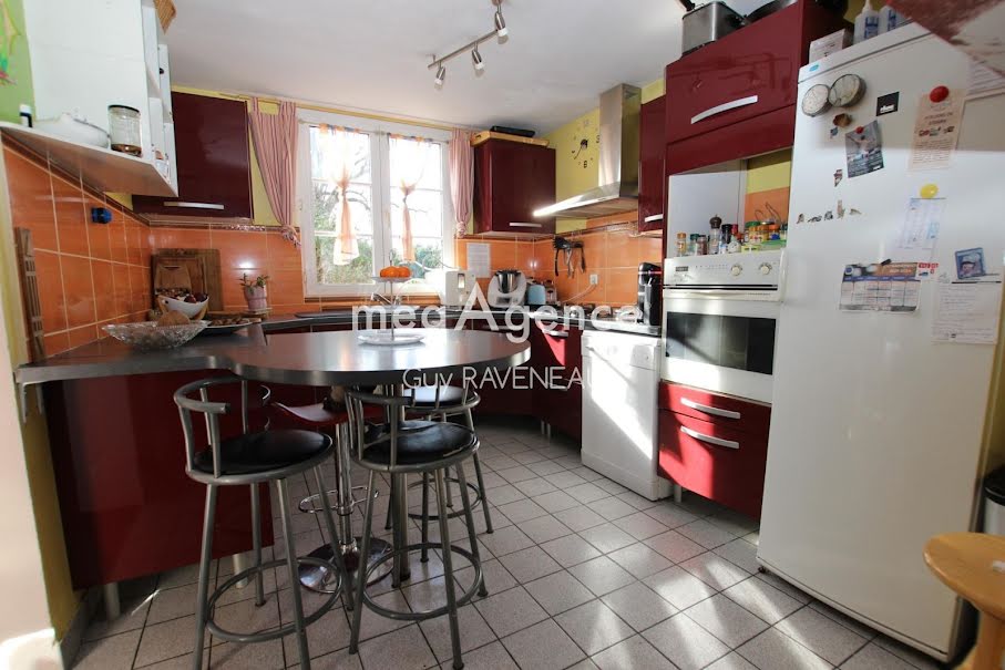 Vente maison 8 pièces 184 m² à Thouars (79100), 178 000 €