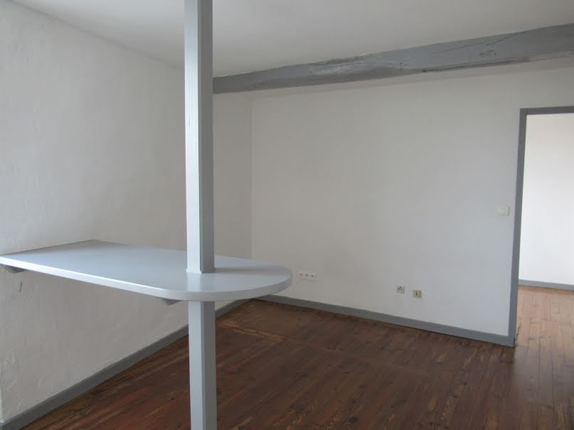 Location  appartement 1 pièce 30 m² à Bazas (33430), 420 €