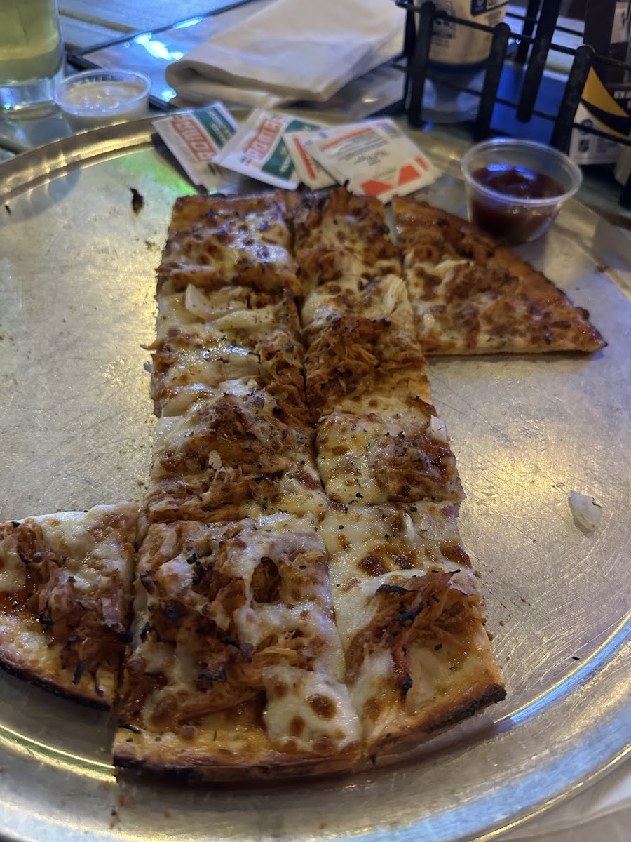 BBQ chicken pizza