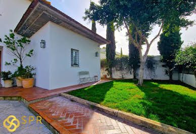 Maison avec piscine et terrasse 3