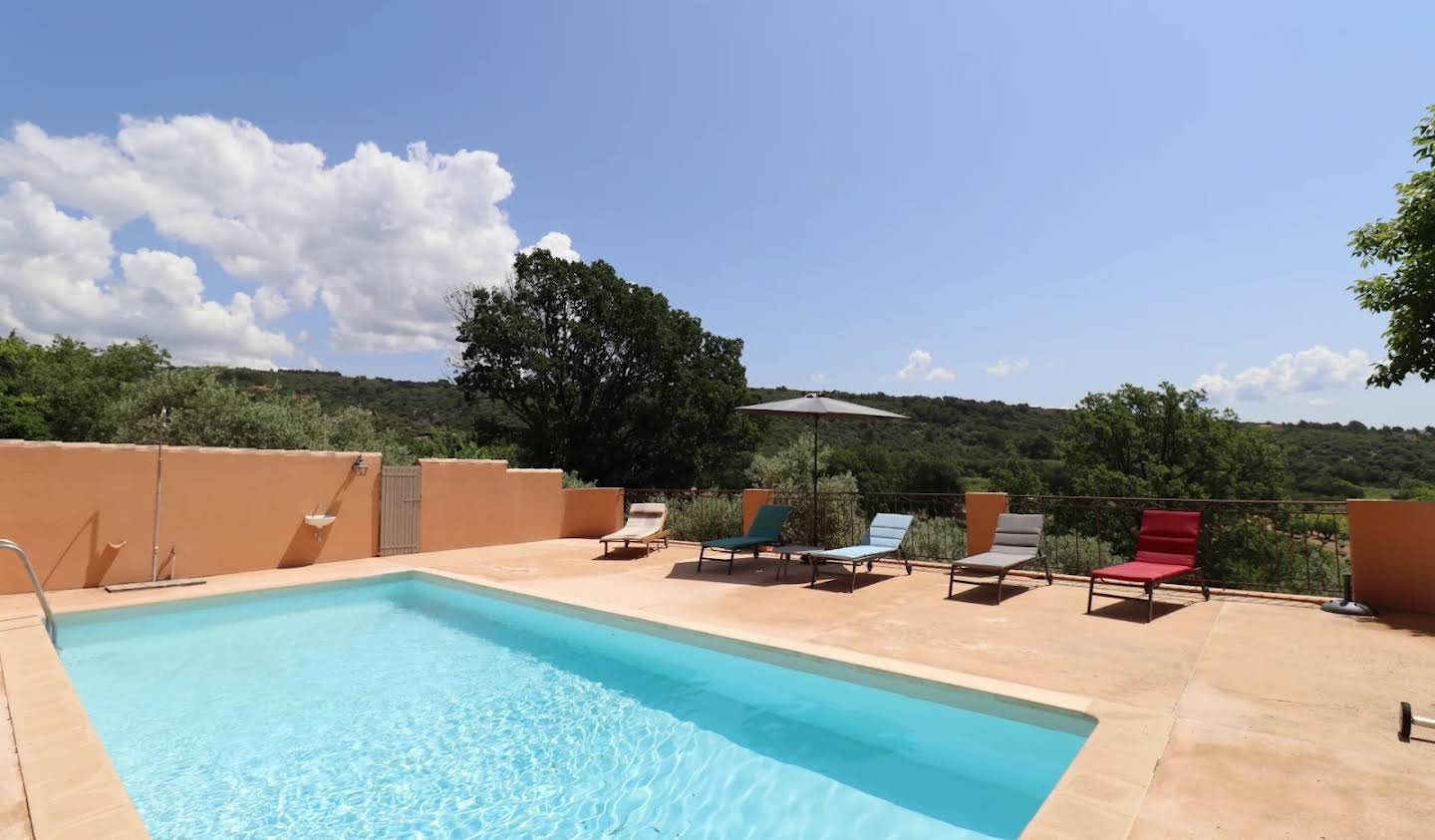 Maison avec piscine et jardin Saint-Saturnin-lès-Apt