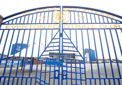 La police anglaise ouvre une enquête après un incident survenu devant le stade d'Everton