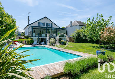 House with pool and terrace 6