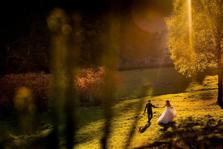 Wedding photographer Ionut Draghiceanu (draghiceanu). Photo of 11 October 2018