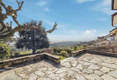 House with garden and terrace 2