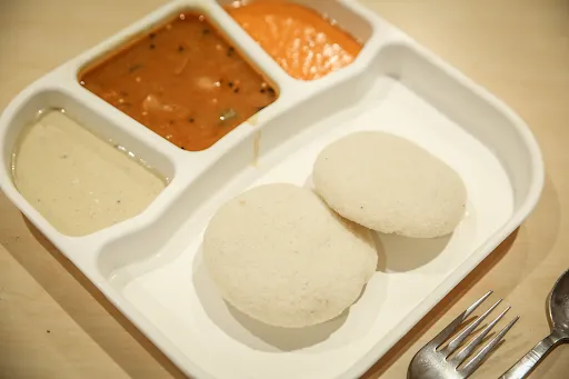 Homemade Rice Idli [4 Pieces]